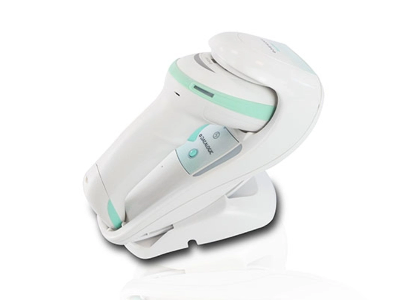 Datalogic Gryphon GM4500 HC 1D/2D Funk-Barcodescanner in Weiß mit Lade- und USB-Übertragungsstation für Healthcare, Klinik und Labor